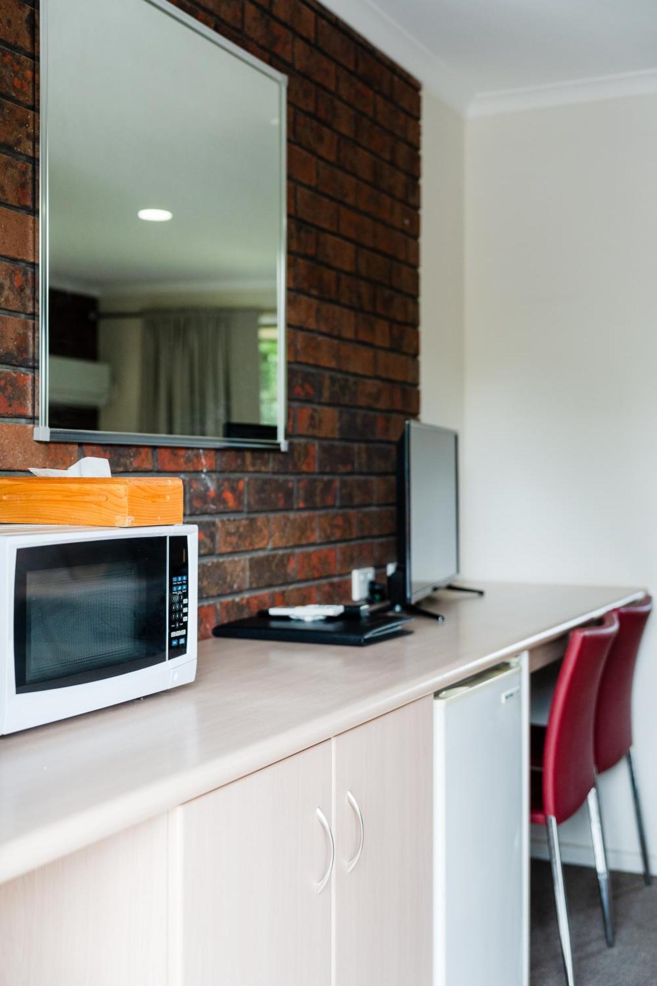 Bristol Hill Motor Inn&Peppa's Licensed Restaurant Maryborough Esterno foto