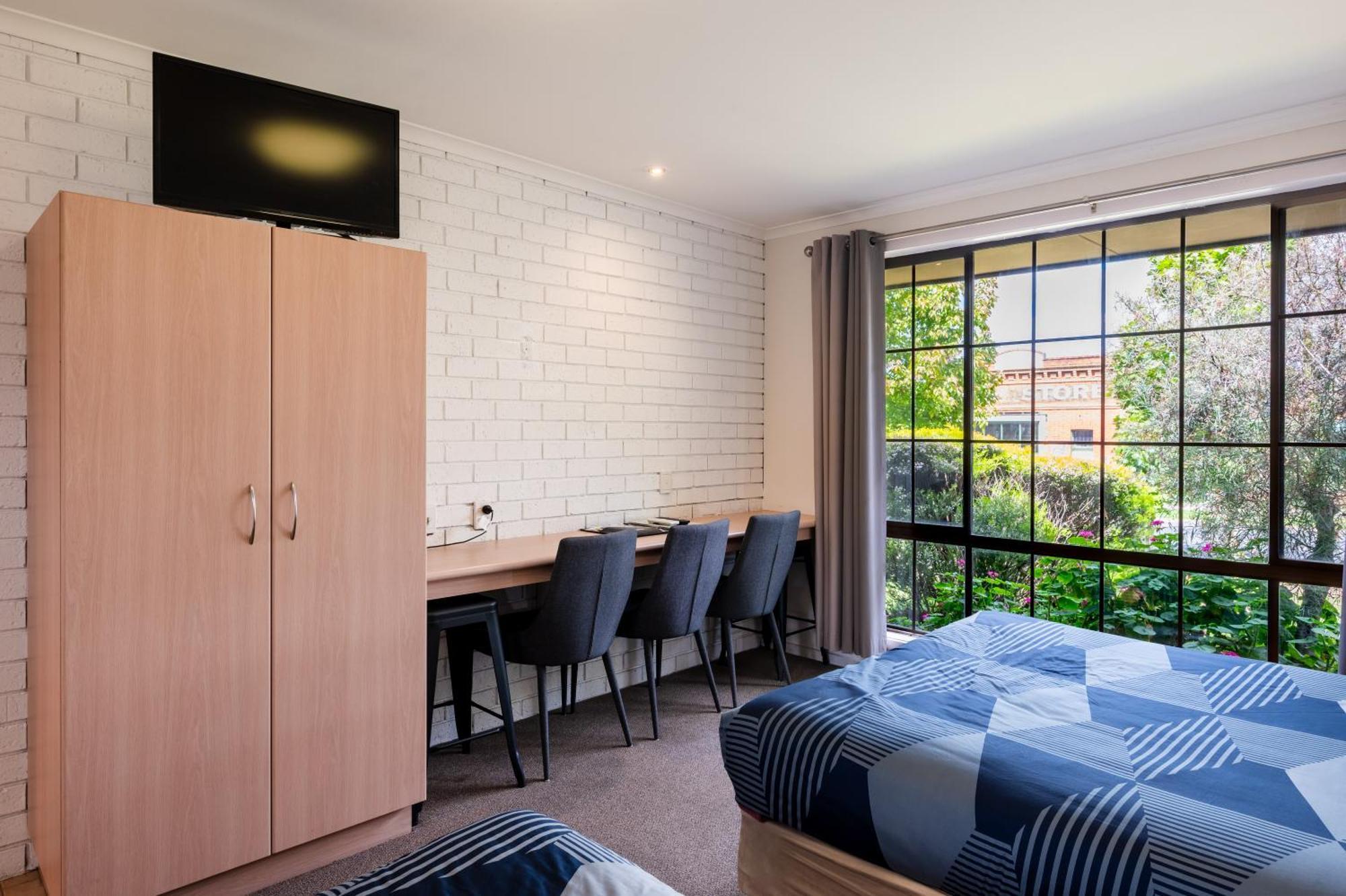 Bristol Hill Motor Inn&Peppa's Licensed Restaurant Maryborough Esterno foto