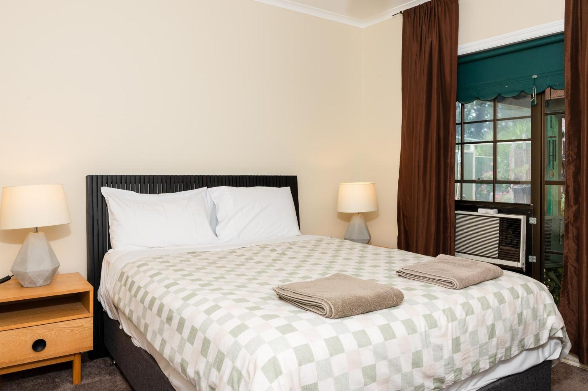 Bristol Hill Motor Inn&Peppa's Licensed Restaurant Maryborough Esterno foto
