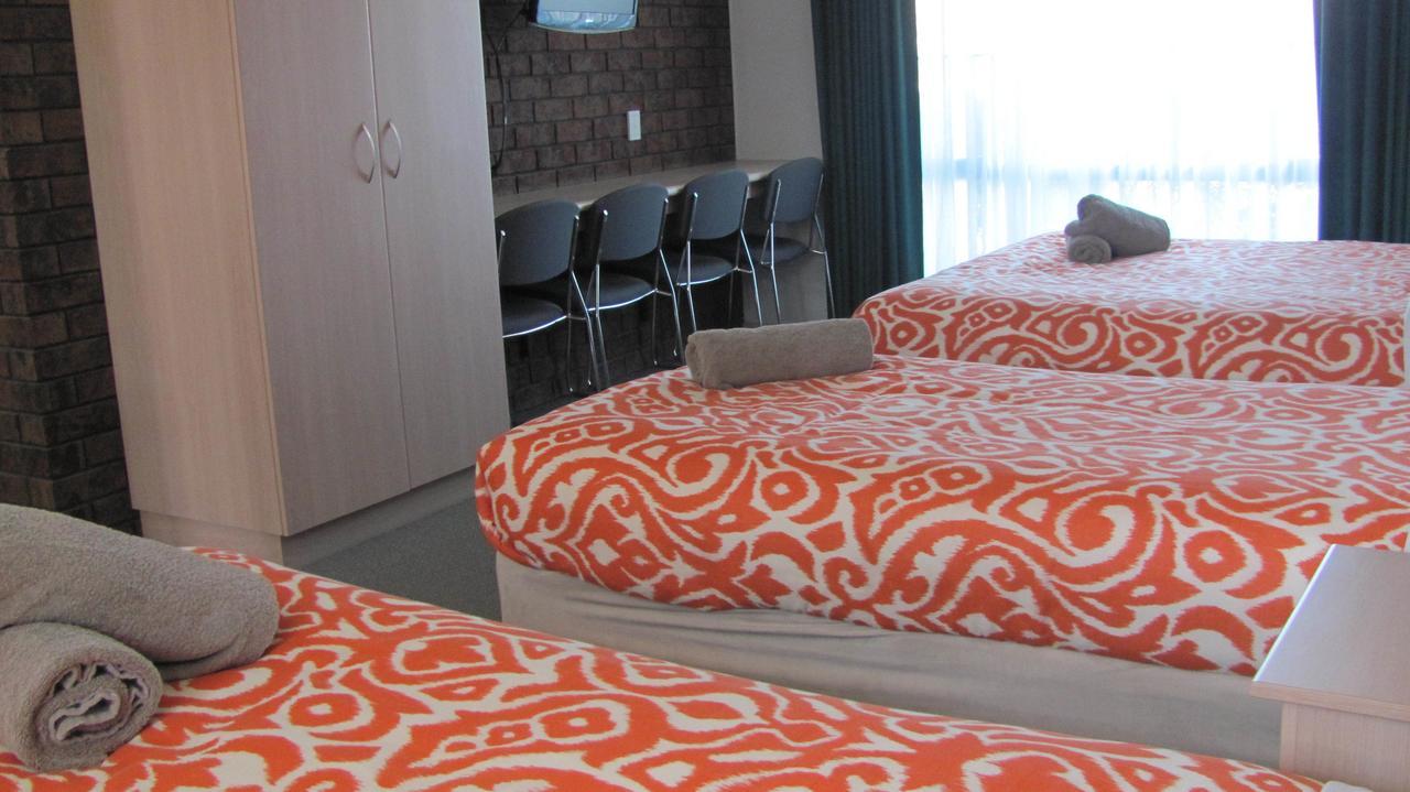 Bristol Hill Motor Inn&Peppa's Licensed Restaurant Maryborough Esterno foto