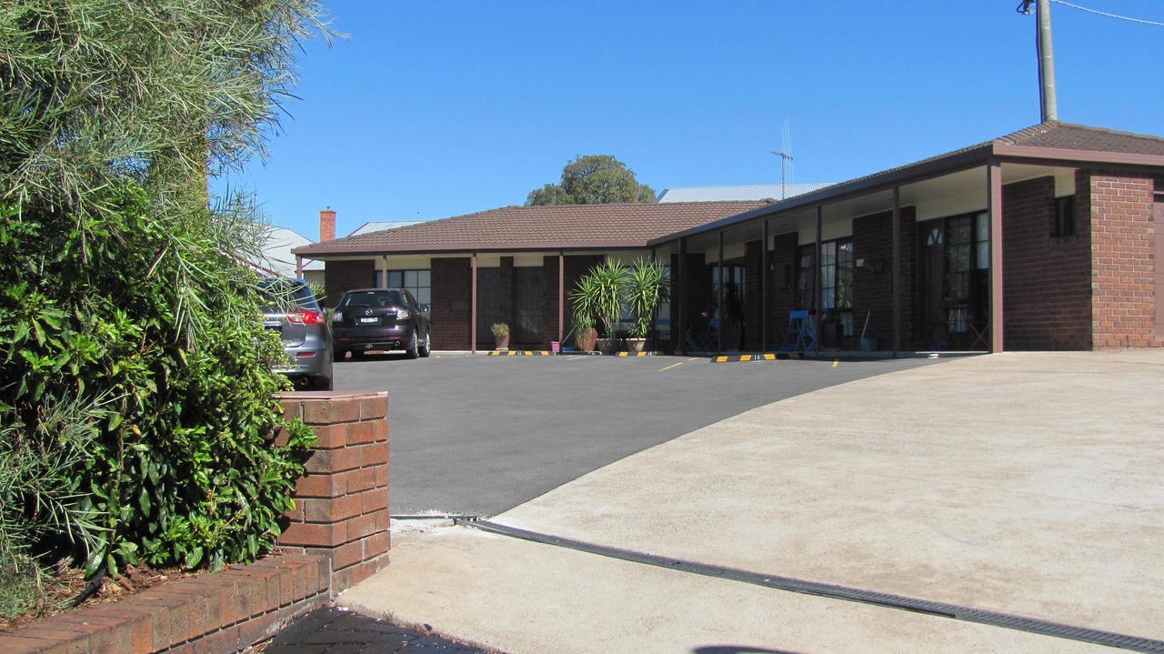 Bristol Hill Motor Inn&Peppa's Licensed Restaurant Maryborough Esterno foto